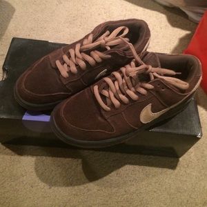 Nike Dunk low pro SB Kid sz 6.5/Women's 8