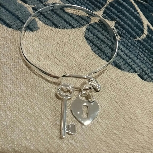 Jewelry - Sterling Silver Charm Banglr