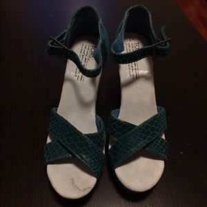 Toms Turquoise Wedge Snake Skin Heels