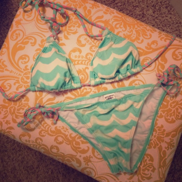 Billabong Bikini Set