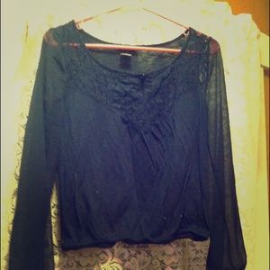 Navy shirt with see through sleeve