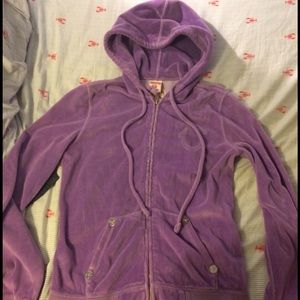 TRUE RELIGION SUPER CUTE VELOUR SWEATSHIRT