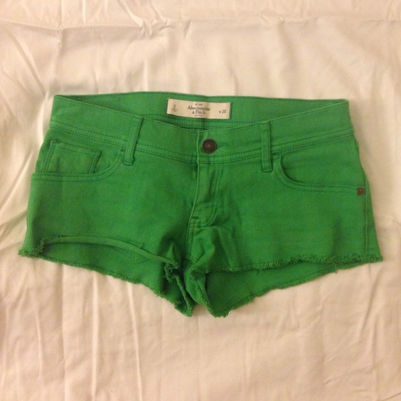 A&F Color green shorts