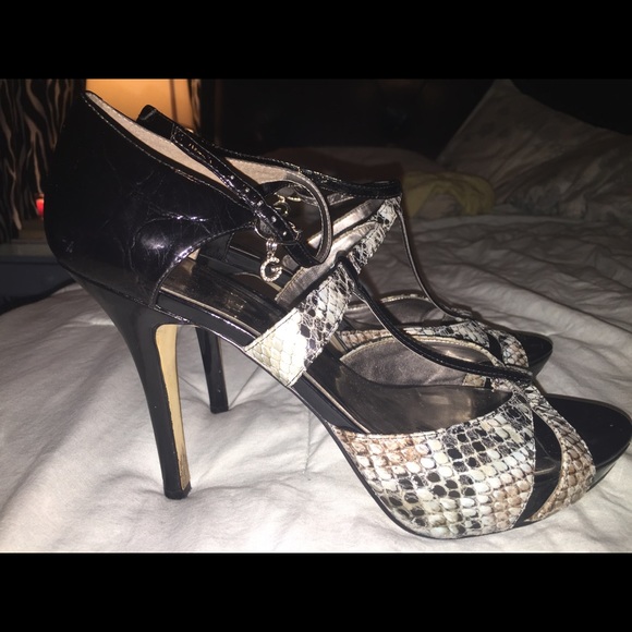 Guess heels - Picture 1 of 3