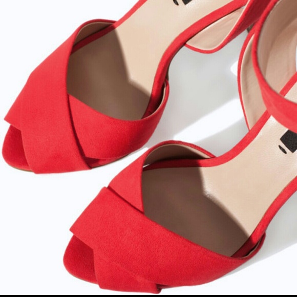 ✨SOLD✨Coral Zara High Heel Sandal Ankle Strap Sz 8 - Picture 1 of 3