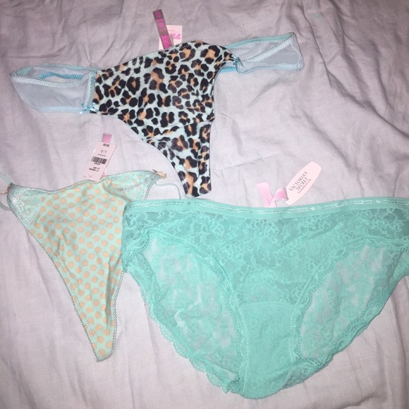 NWT Victoria's Secret panties LG - Picture 1 of 2