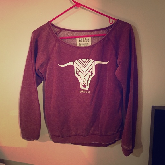 Billabong maroon sweater