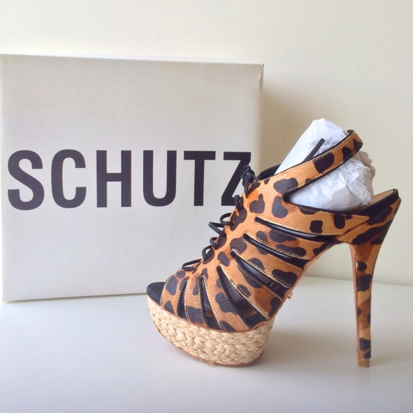 Schutz Jaden Dress Sandal Saddle Brown Cut-Out Blck Heel Strappy Juliana Pumps