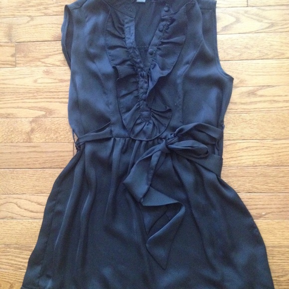 $4 black satiny ruffle button dress or tunic top