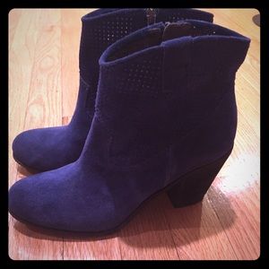 Vince Camuto blue suede mini boot