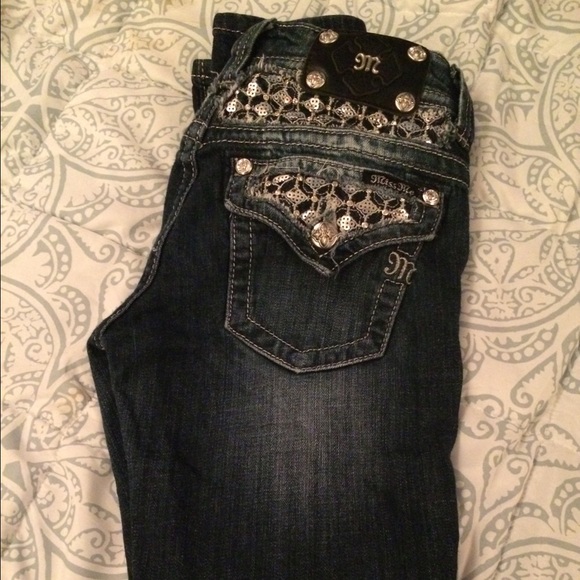 Miss me jeans only worn once - Picture 2 of 2