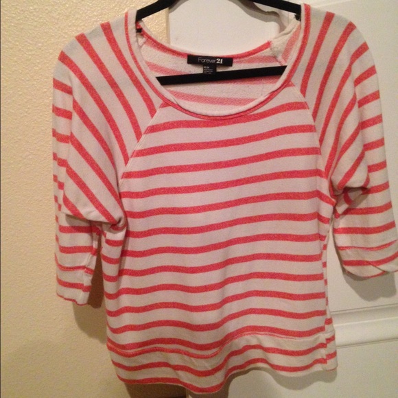 Quarter length blouse.