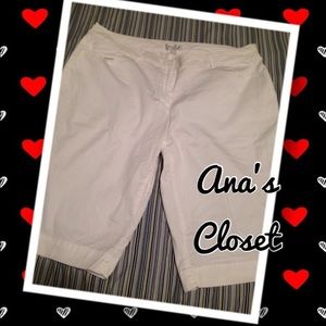 Shorts.    B.  💥💥FLASH SALE💥💥