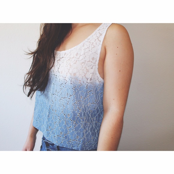 ombre eyelet tank top - Picture 3 of 4