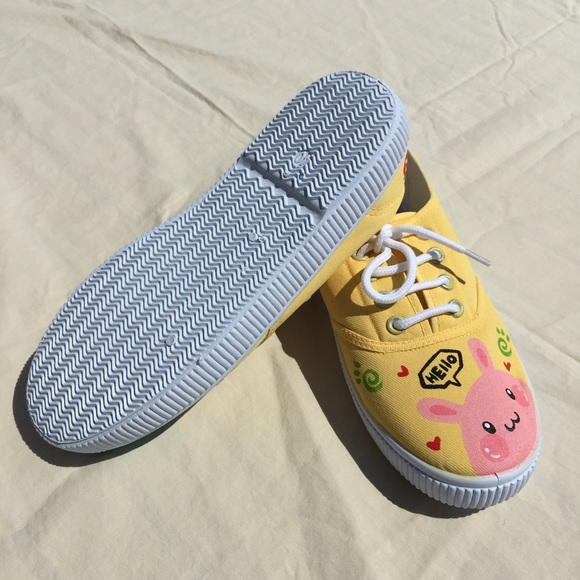 Hand painted lace up sneakers, cute cartoon 🐰🐘 - Picture 4 of 4