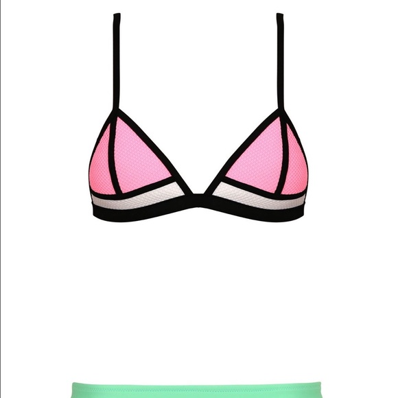 RESERVED Imitation Triangl - BubbleMint (top only)