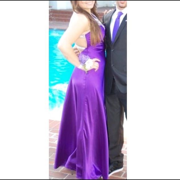 Dress - Picture 4 of 4