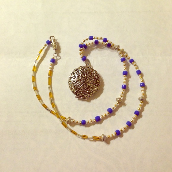 Beaded Necklace and Locket - Picture 1 of 4
