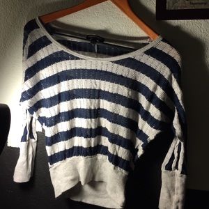 Striped slouchy long sleeve. Cinched at waist. Sm