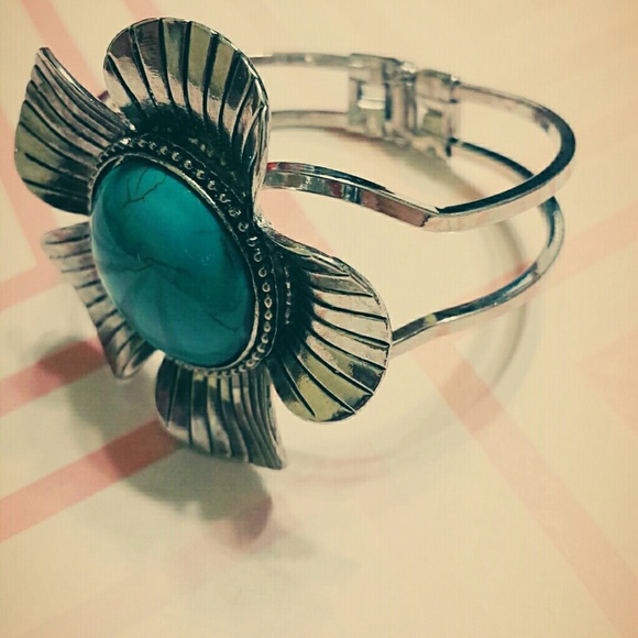 Bangle - Picture 2 of 2