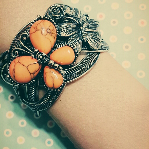 Bracelet - Picture 3 of 3