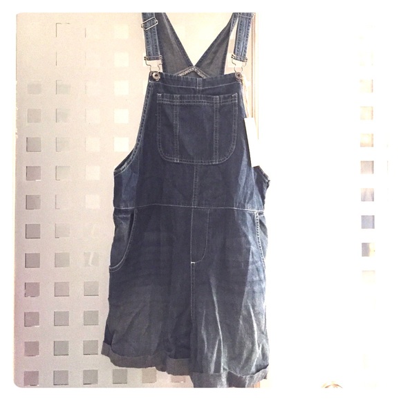 Turo by Vince Camuto chambray shortalls
