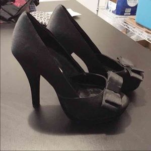 Steve Madden Satin Bow Heels