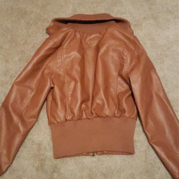 Brown leather jacket - Picture 4 of 4