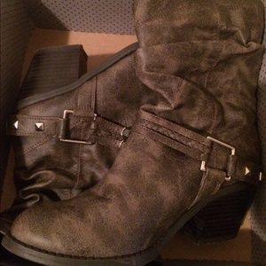 Vintage like cowboy boots