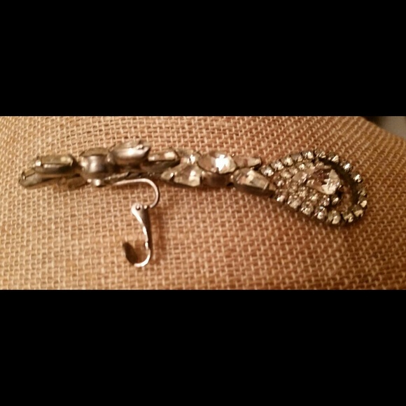 EARRINGS - Picture 2 of 2