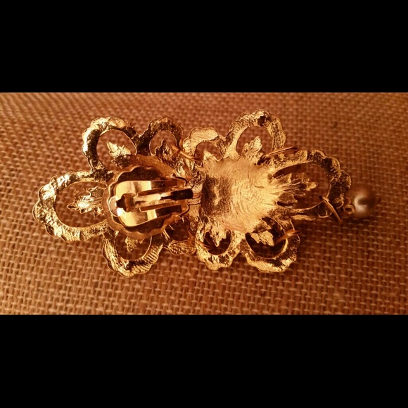 EARRINGS - Picture 2 of 2