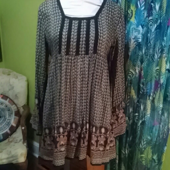 SOLD in bundle!! - Picture 1 of 3