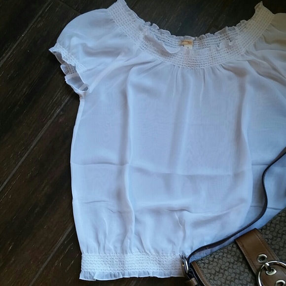 Reposh off the shoulder sheer blouse - Picture 2 of 4