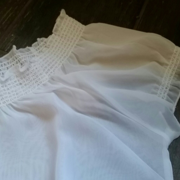 Reposh off the shoulder sheer blouse - Picture 3 of 4