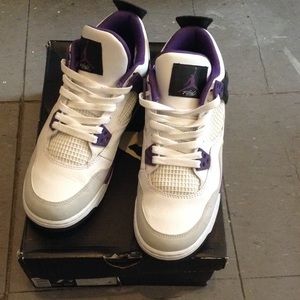 Jordan 4