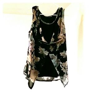 🎈REDUCED!! 👚Simply Vera-Vera Wang tank