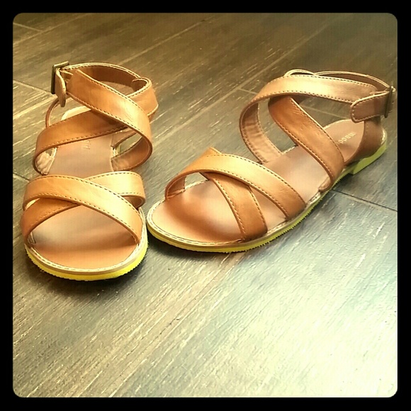 Madden girl sandals size 7