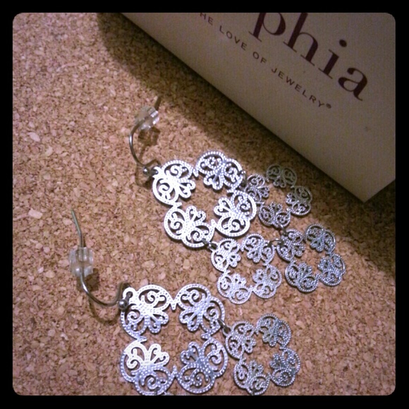 Lia Sophia Delicate Earrings