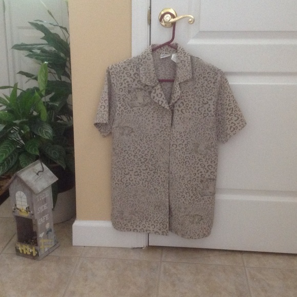 ANIMAL PRINT BLOUSE -REDUCED - Picture 1 of 2