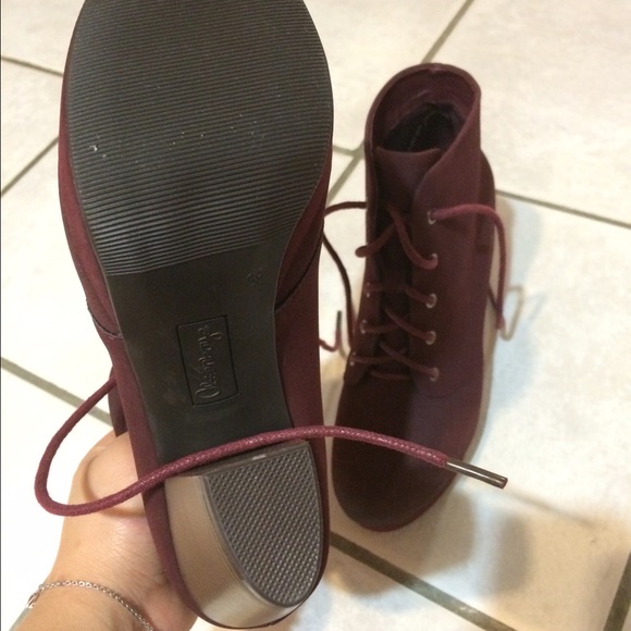 Shoes - Picture 3 of 4