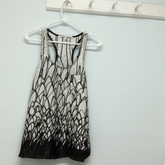 Cute Collective Concepts sleeveless summer top.