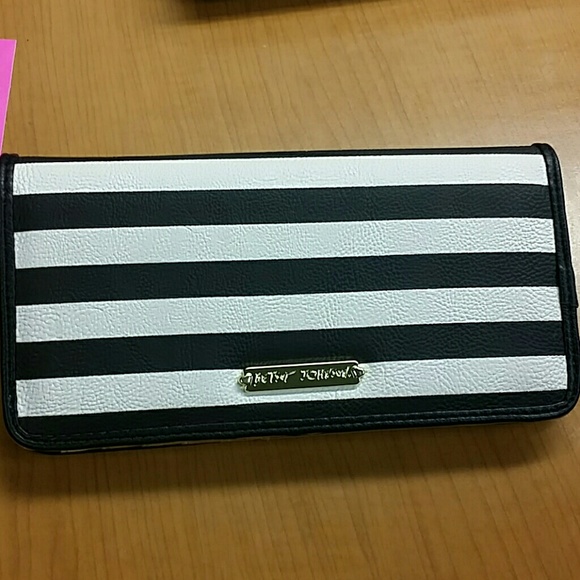 The Bow! - Picture 3 of 4