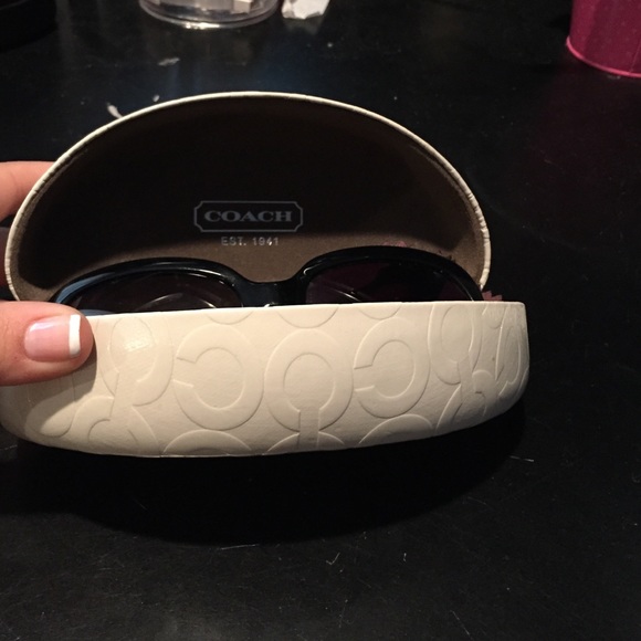 Real COACH sunglasses - Picture 4 of 4