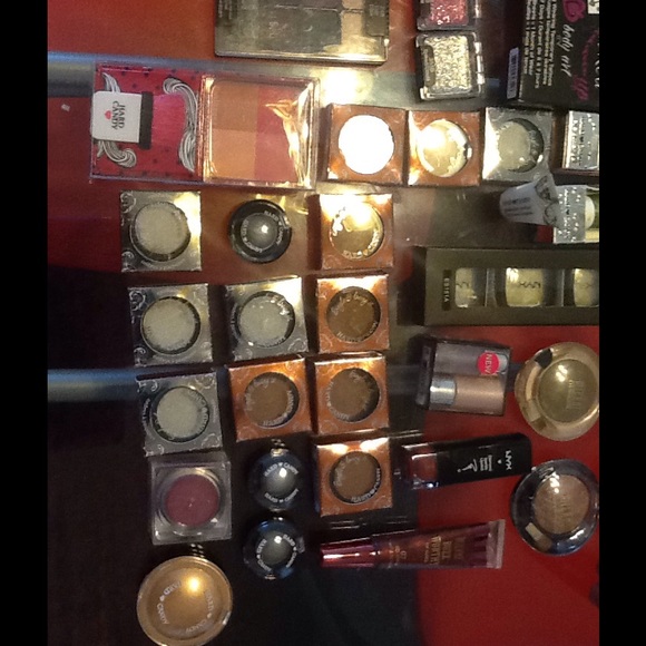 Lot of 52 mixed pieces