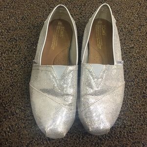 TOMS Silver Glittery flats