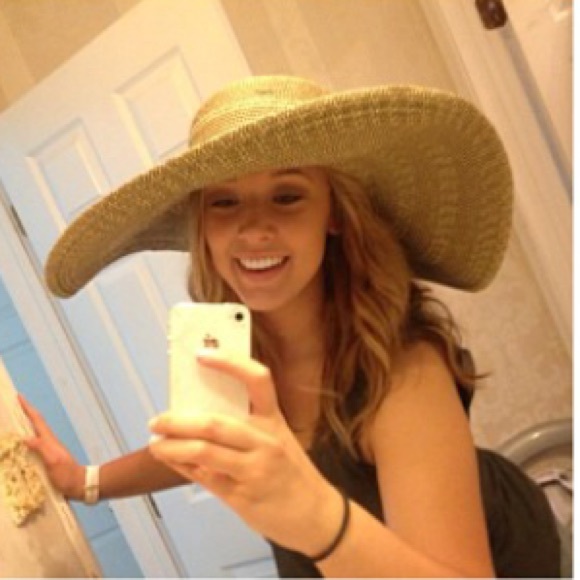 Cute floppy hat