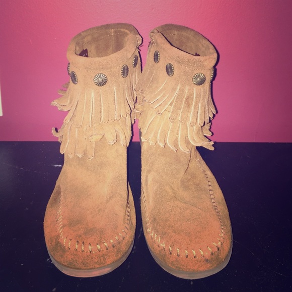 Minnetonka fringe brown shoes!