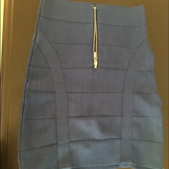 Bebe bandage mini skirt