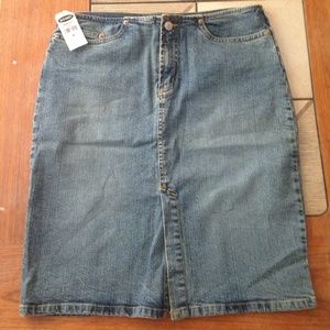 NWT Old Navy jean skirt