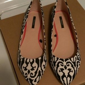 Black and white flats